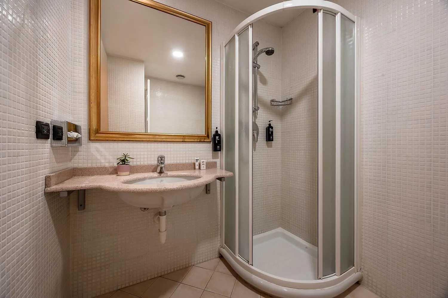 Ih Hotels Milano St. John Sesto San Giovanni 4*,